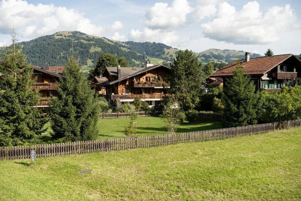 Charming Alpine Apartment Gstaad Eksteriør bilde