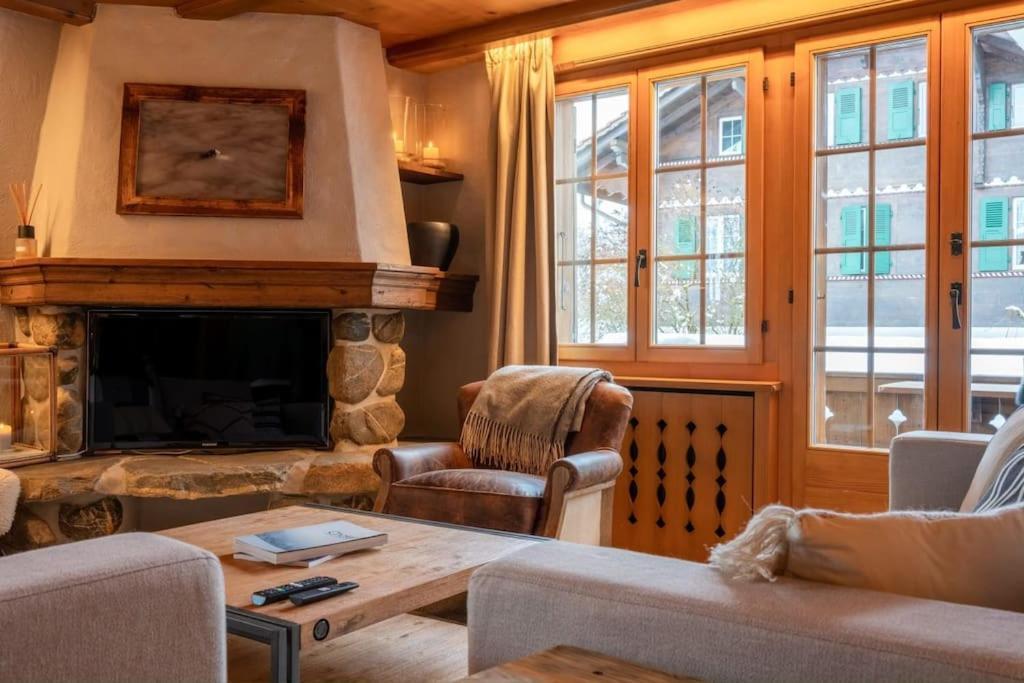 Charming Alpine Apartment Gstaad Eksteriør bilde
