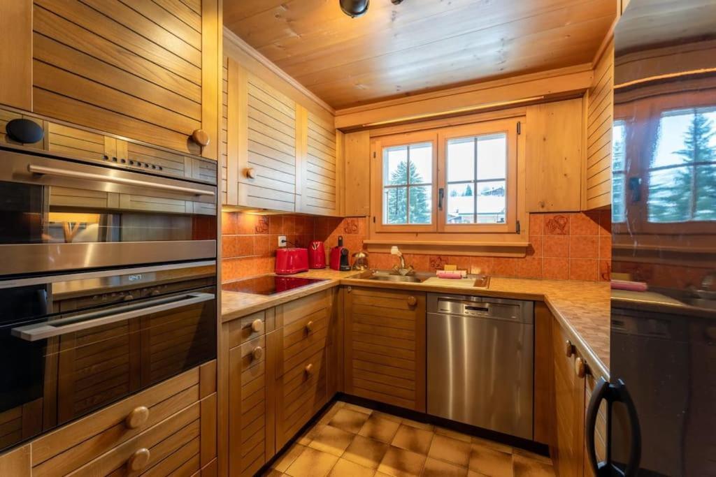 Charming Alpine Apartment Gstaad Eksteriør bilde